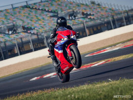 Moottoripyörä Honda CBR 2025 15375300