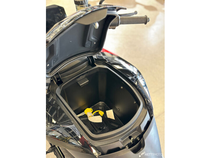 Moottoripyörä Zero SR 2024 15433132