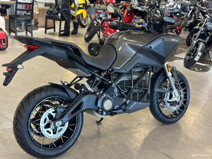 Moottoripyörä Zero DSR 2024 15433146