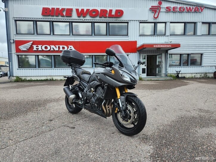 Moottoripyörä Yamaha FZ8-S 2013 17580463