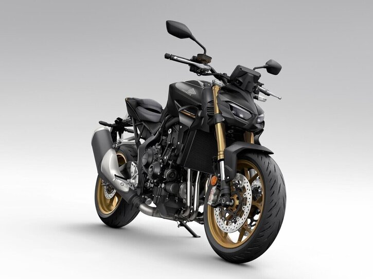 Moottoripyörä Honda CB 2025 18177950