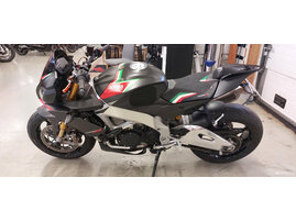 Moottoripyörä Aprilia Tuono 2020 18873436
