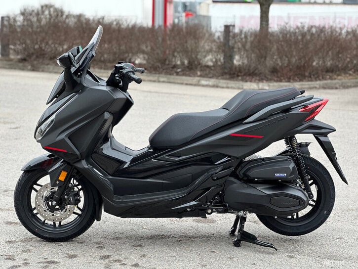 Skootteri Honda Forza 2025 19452971