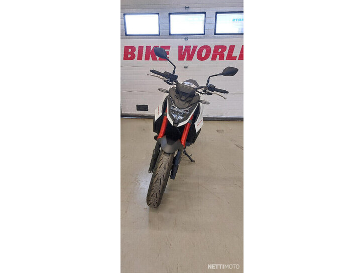 Moottoripyörä Honda CB 2023 19627563