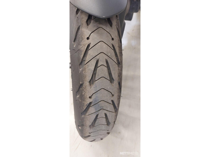 Moottoripyörä Honda CB 2023 19627571