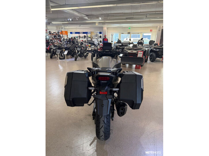 Moottoripyörä Honda NT 2026 24242393