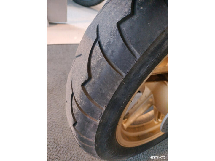 Moottoripyörä Honda CB 2000 24700814