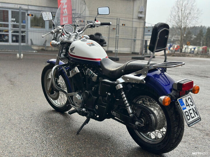 Moottoripyörä Honda VT 2012 24865860