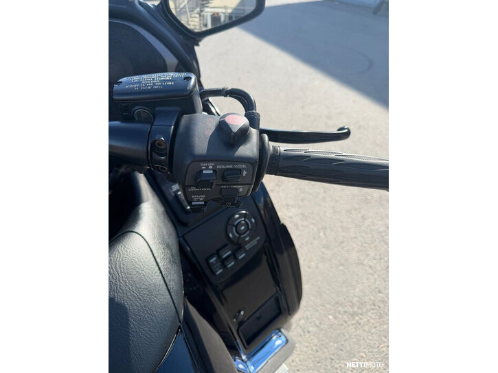 Moottoripyörä Honda GL 2007 25156436