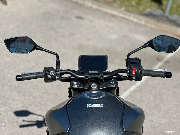 Moottoripyörä Honda CB 2025 25196335