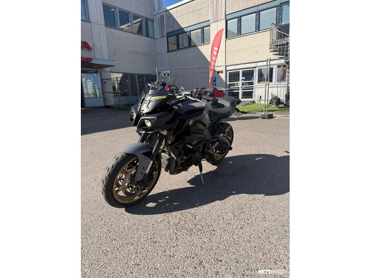 Moottoripyörä Yamaha MT-10 2016 25373241