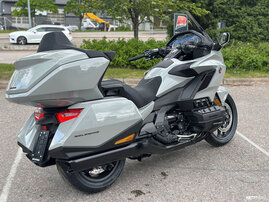 Moottoripyörä Honda GL 2026 25584820
