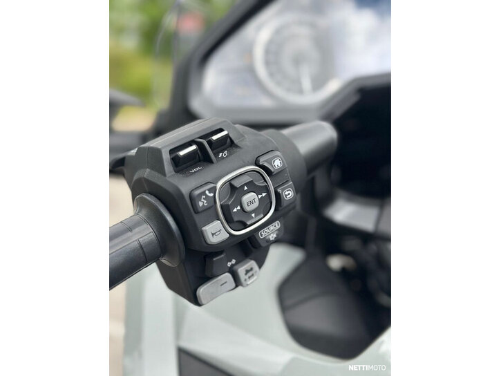 Moottoripyörä Honda GL 2026 25584845