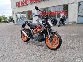 Moottoripyörä KTM 390 2022 25696475