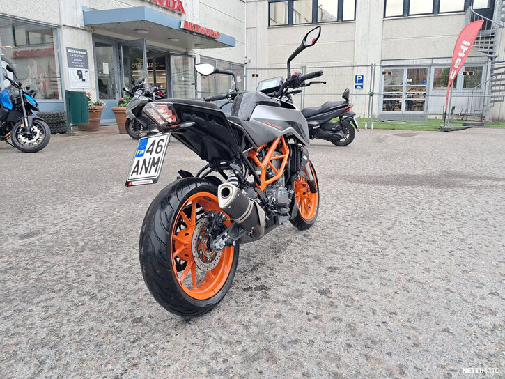 Moottoripyörä KTM 390 2022 25696482
