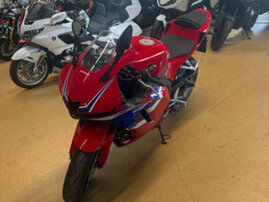 Moottoripyörä Honda CBR 2026 25781359