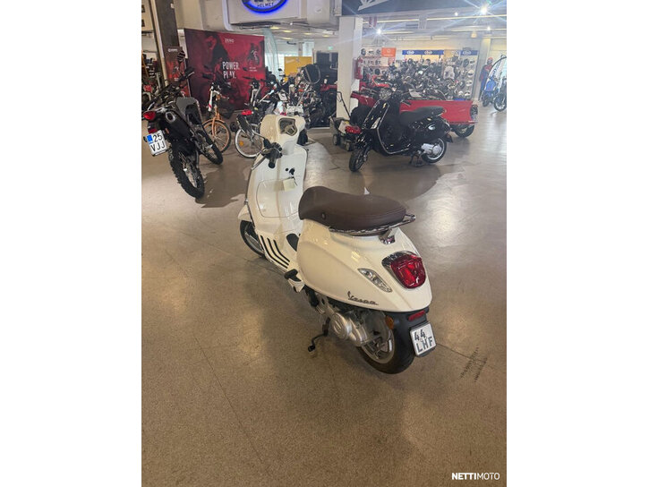Skootteri Vespa Primavera 2022 25791650