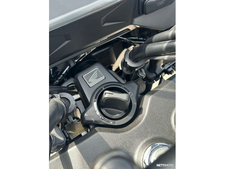 Moottoripyörä Honda CB 2026 25937557