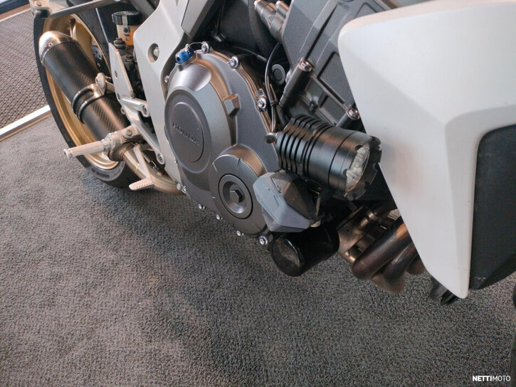 Moottoripyörä Honda CB 2013 25987625