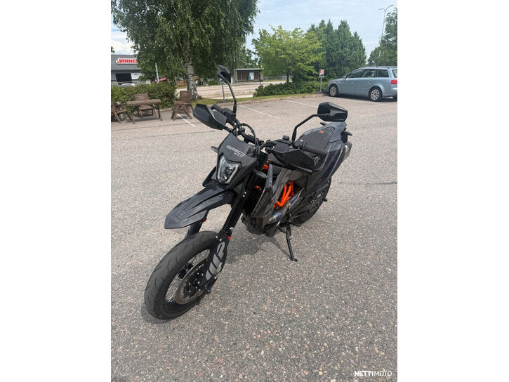 Moottoripyörä KTM 690 2024 26007024