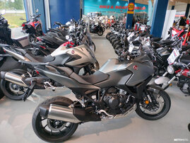 Moottoripyörä Honda NT 2025 26027624