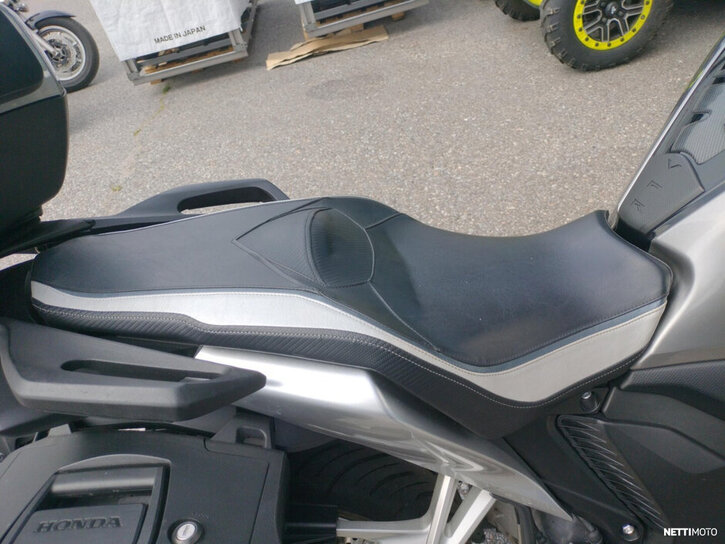Moottoripyörä Honda VFR 2010 26036603