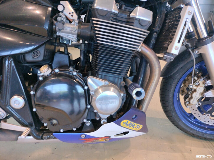 Moottoripyörä Suzuki GSX 2003 26085714