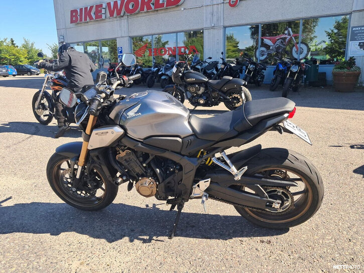 Moottoripyörä Honda CB 2022 26101668