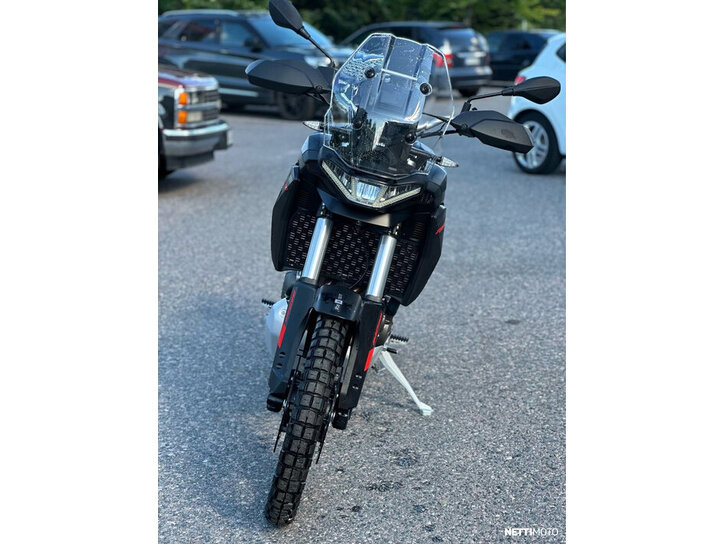 Moottoripyörä Aprilia Tuareg 2024 26235763