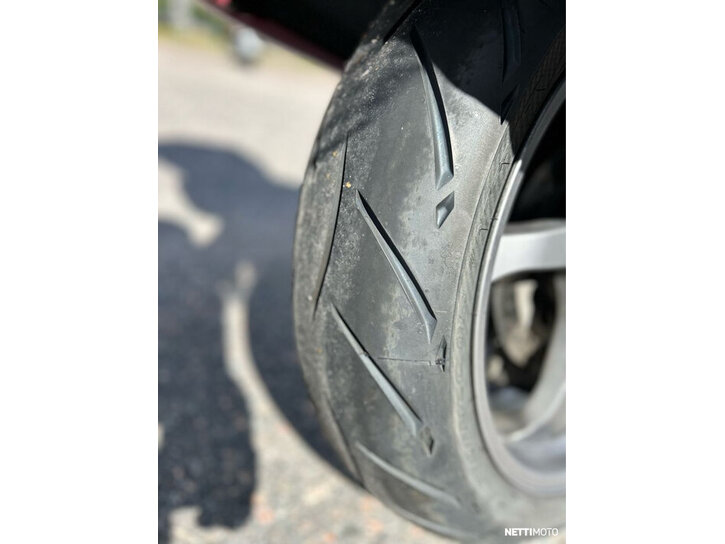 Moottoripyörä Honda VFR 2009 26320749