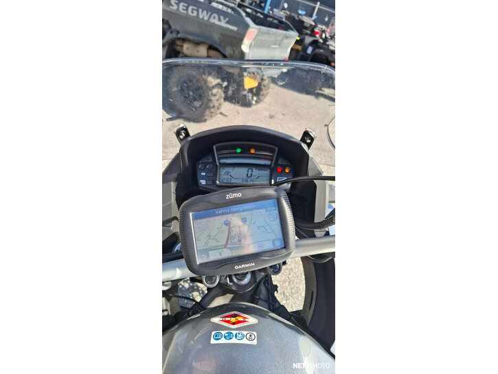 Moottoripyörä Honda VFR 2012 26342426