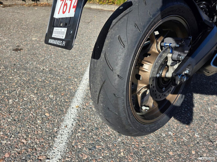Moottoripyörä Honda CB 2026 26718434