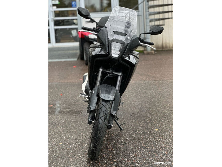 Moottoripyörä Honda NX 2024 26742048