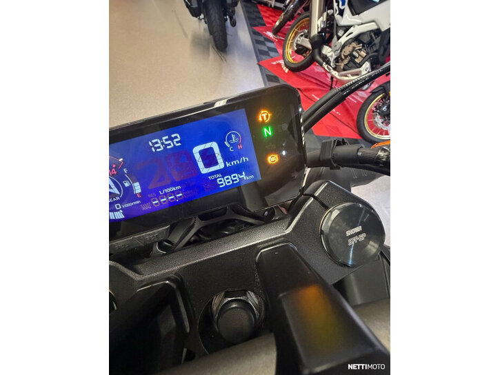 Moottoripyörä Honda CB 2023 27020210