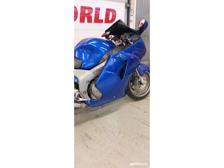Moottoripyörä Honda CBR 2001 27051106