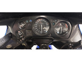 Moottoripyörä Honda CBR 2001 27051111