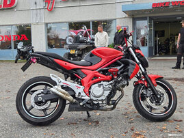 Suzuki SFV 650 Gladius 3442022
