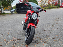 Moottoripyörä Suzuki SFV 650 Gladius 2010 27051314