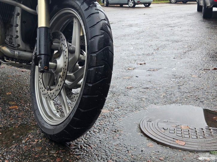 Moottoripyörä BMW R 2012 27082701