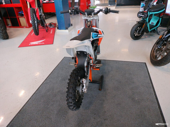 Moottoripyörä KTM SX-E 2021 27084528