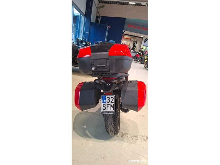 Moottoripyörä Honda VFR 2014 27085587