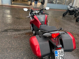 Moottoripyörä Honda VFR 2010 27135322