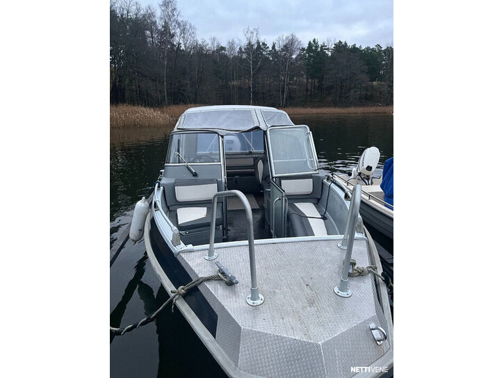 Moottorivene Buster Magnum 2008 3098067