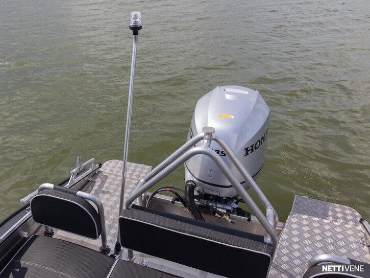 Moottorivene Silver Shark CCX 2026 3098683