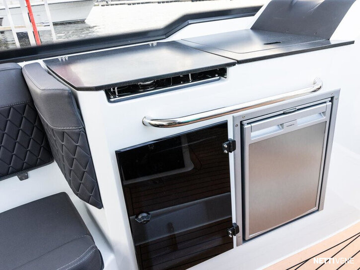 Moottorivene Silver Raptor 2026 3098699