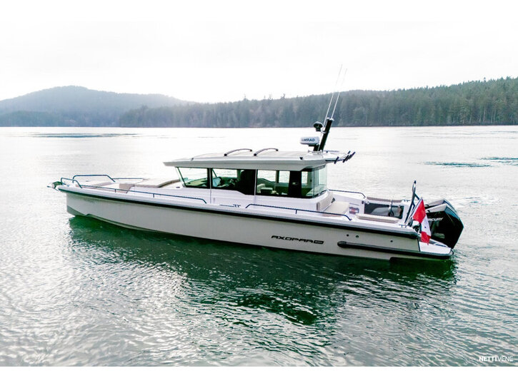 Moottorivene Axopar 37 XC  3353026