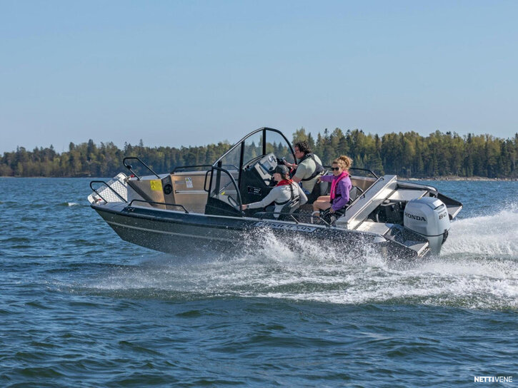 Moottorivene Faster   3353444