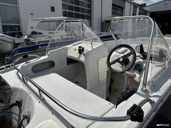 Moottorivene Suvi 4700 S Duo 2012 3365142