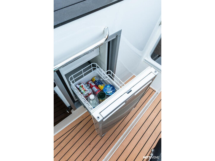Moottorivene Silver Raptor 2026 3410292