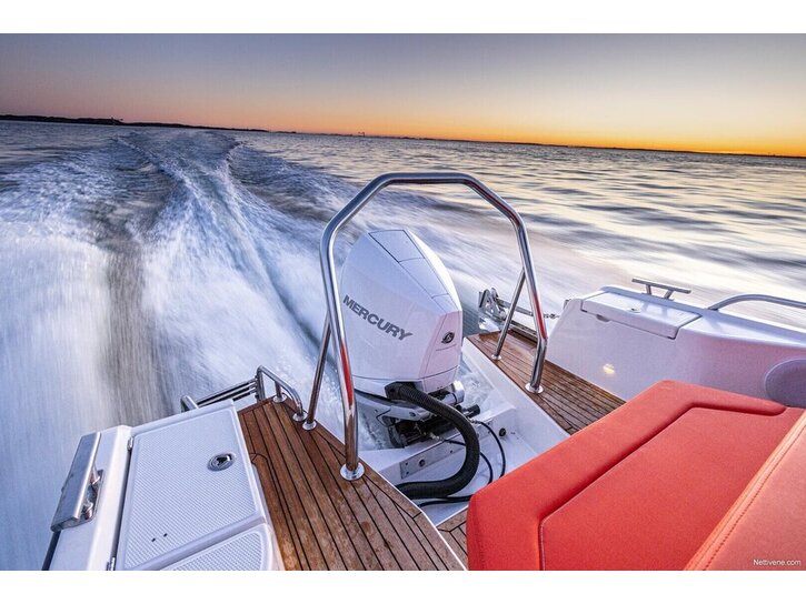 Moottorivene Nimbus T8 2026 1216252